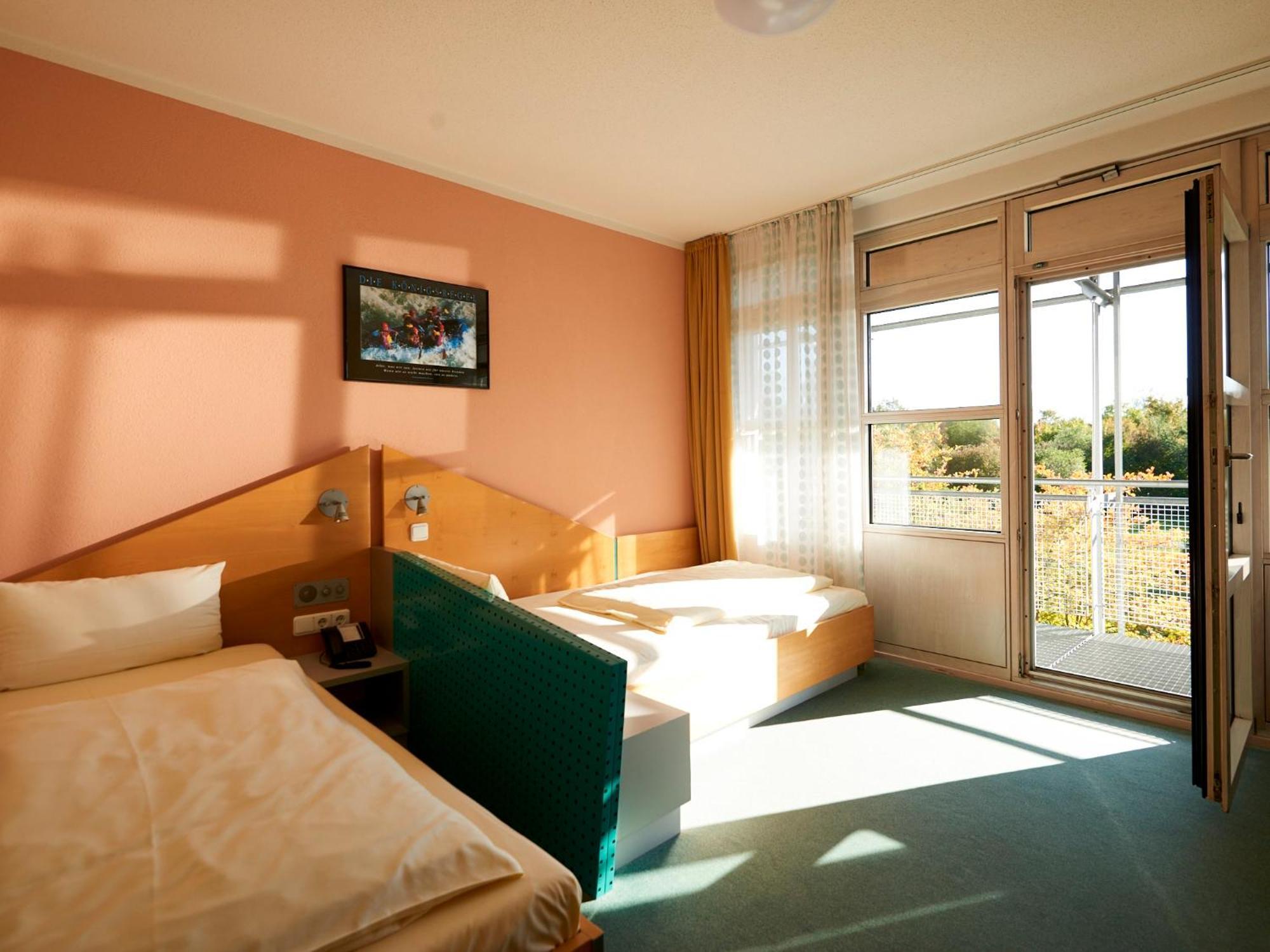 Sportschule Oberhaching Hotel Екстериор снимка