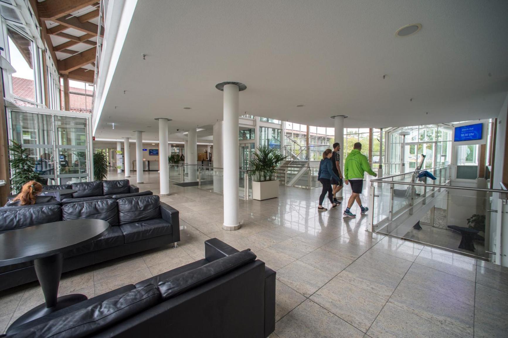 Sportschule Oberhaching Hotel Екстериор снимка